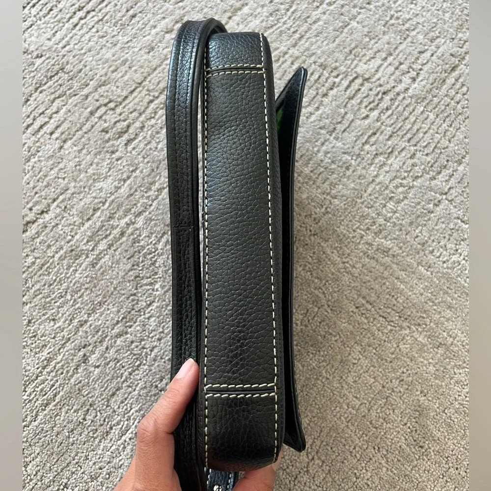 Kate Spade Black Leather Shoulder Bag with Contrast Stitching